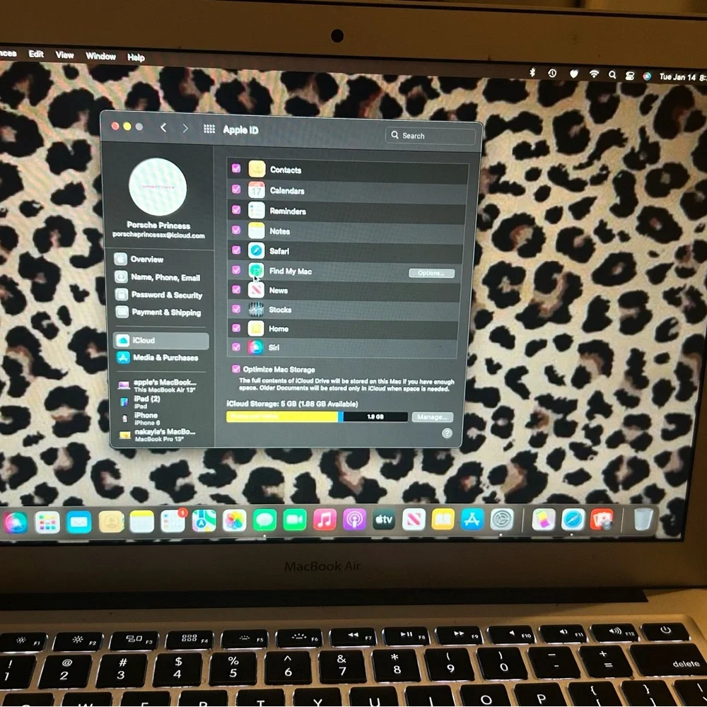 MacBook Air 2015 13” i7 - Great Condition (Small Battery Issue)